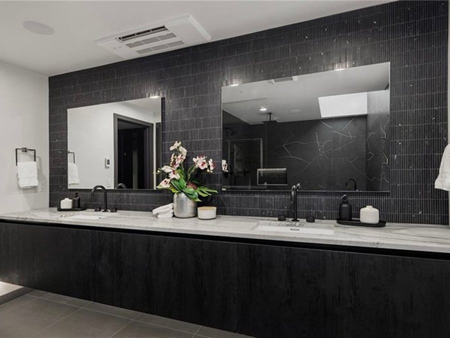 Black stain on rift oak bathroom cabinets by Blue Mountain Design Bend Oregon